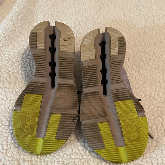 On Cloudnova Pear Zest Lifestyle Running Shoes size 8 Women’s No insoles - Picture 3 of 11